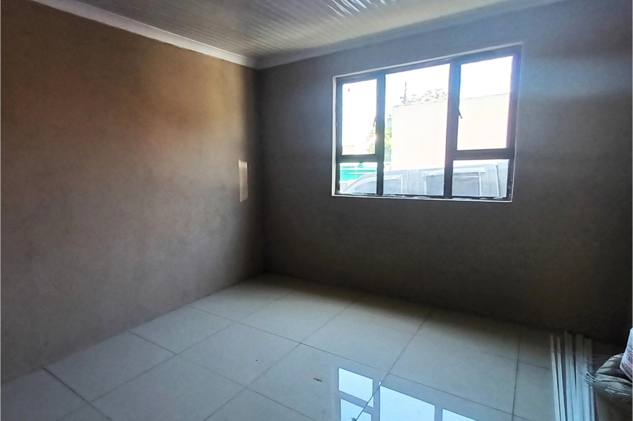 5 Bedroom Property for Sale in Morningside Eastern Cape